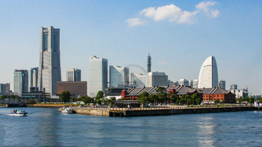 Minato Mirai 21 Yokohama: Ultimate Guide to Shopping, Sakura, and Fun Attractions, photo 3 of 8